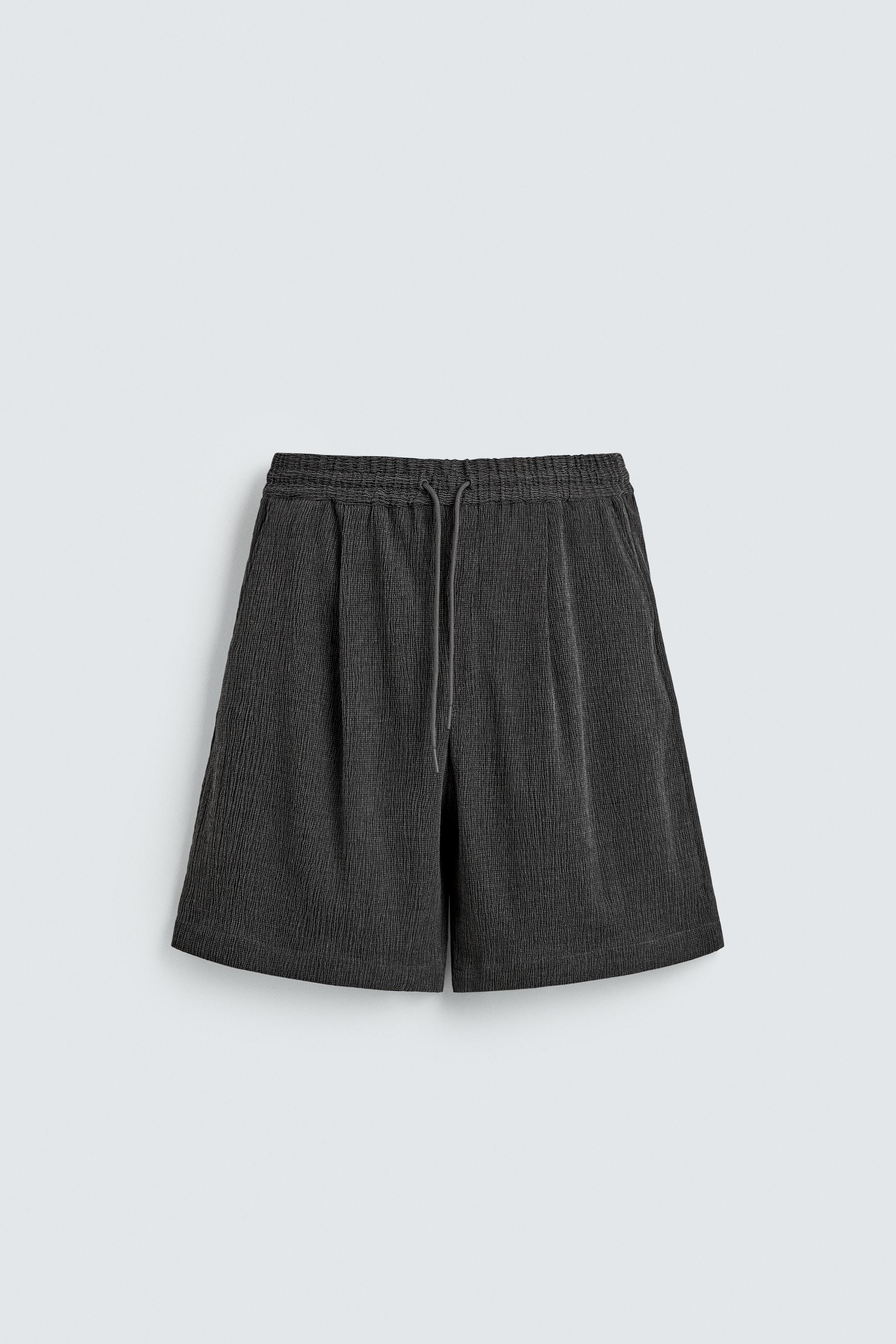 RELAXED FIT EMBOSSED SHORTS